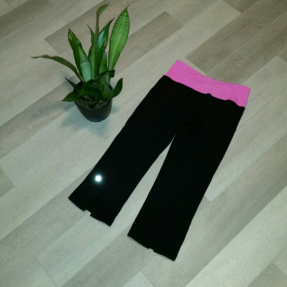 Lululemon Split Calf Capri - image 3